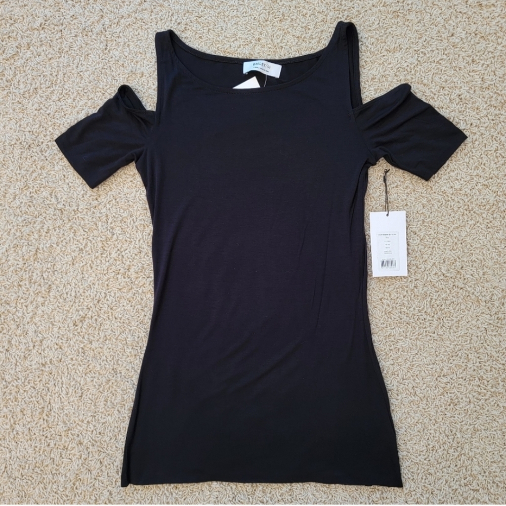 Bailey 44 Short Sleeve Deneuve Top Black Cold Shoulder Size XS NWT